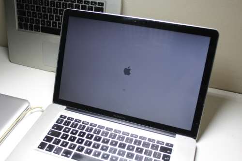 2 x Macbooks + 1 x Parts Keyboard + 1 x Charging Adapter Combo ** PLS READ DESCRIPTION **