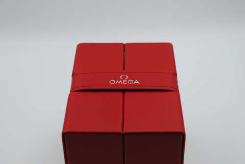 Omega Genève Automatic Men`s Dress Watch