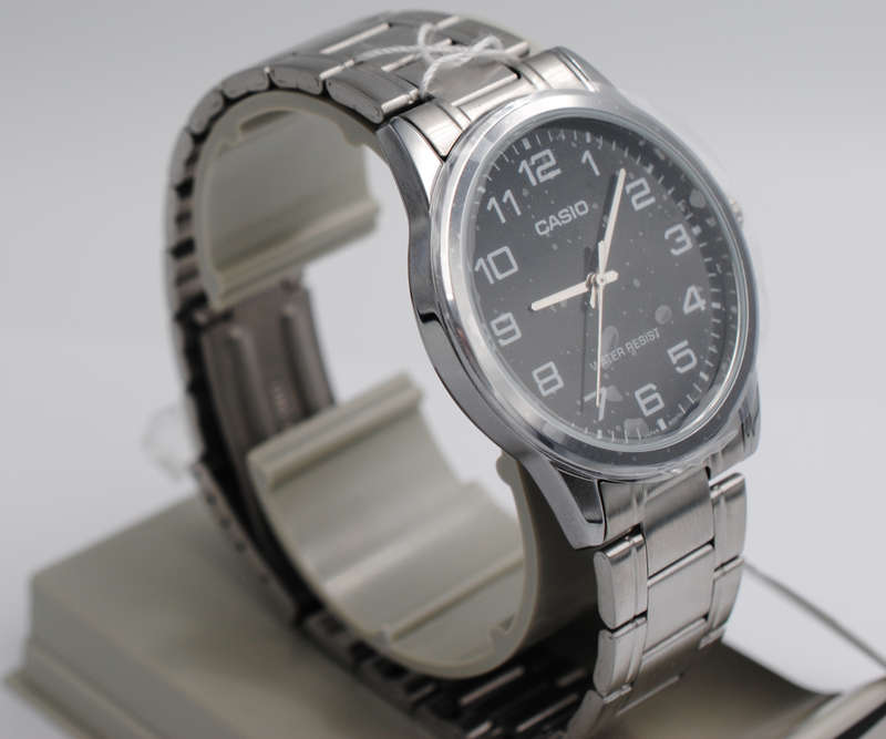 Casio MTP-V001D-1BUDF Mens Analogue Quartz Watch (Open Box)