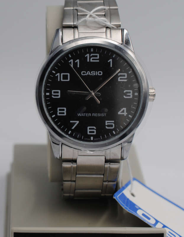 Casio MTP-V001D-1BUDF Mens Analogue Quartz Watch (Open Box)