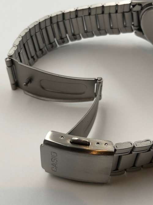Casio Standard Collection Men`s MTP-1239D-2ADF Watch (Open Box)