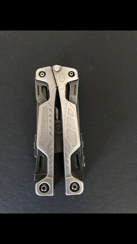 LEATHERMAN OHT!! (SILVER WITH BLACK MOLLE SHEATH!!!) Great Condition!!
