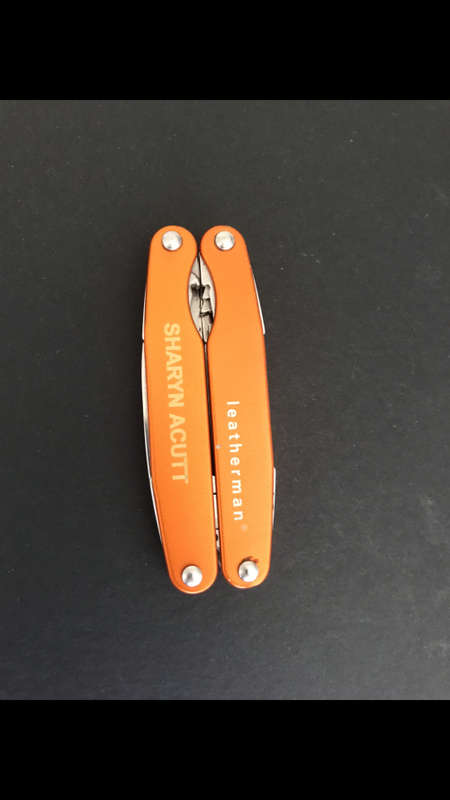 `Leatherman Juice S2 with leather POUCH,,,RARE FIND!!!