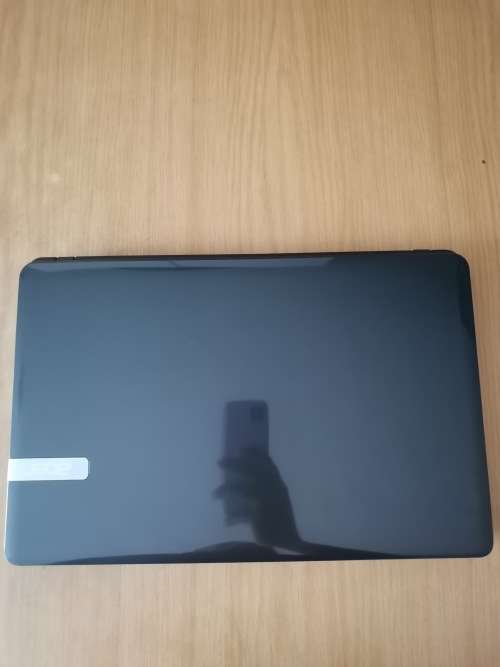 ACER TRAVELMATE P253 LAPTOP FOR SALE