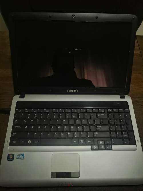 SAMSUNG RV510 LAPTOP FOR SALE