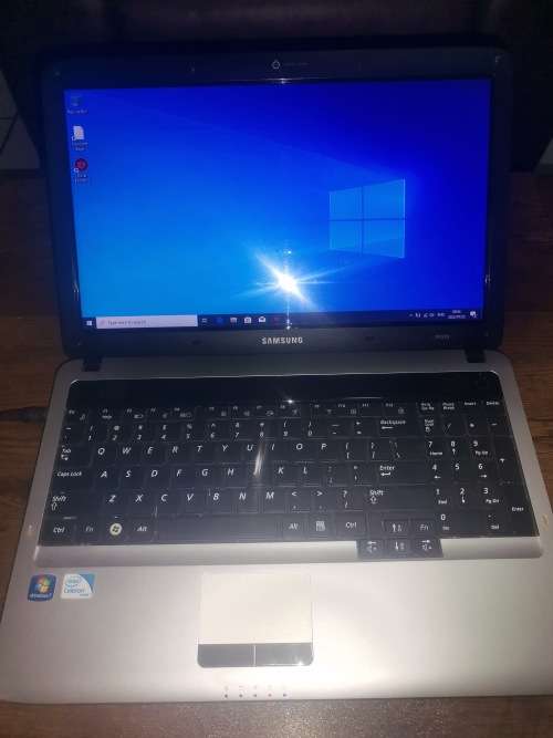 SAMSUNG RV510 LAPTOP FOR SALE