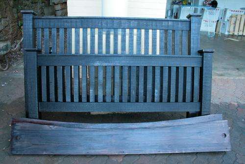 Bed frame - Head board & foot end w/ bars - Black wood - Used