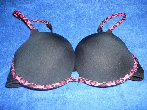 36C black and pink push up bra