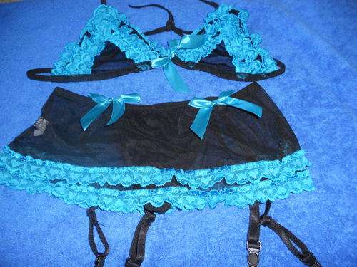 Top&skirt suspencer out fit