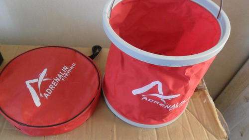 FOLD UP  WATER BUCKET
