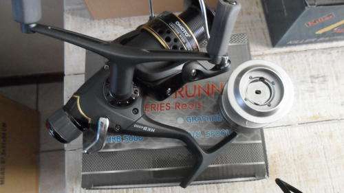 OMOTO  HKB BAIT RUNNER  5.5:1 +EXTRX SPOOL