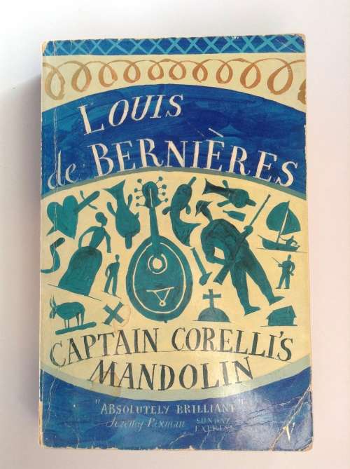Captain Corelli`s Mandolin by Louis de Bernières