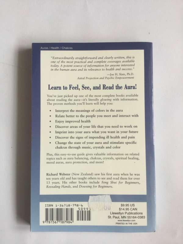 Aura Reading for Beginners by Richard Webster