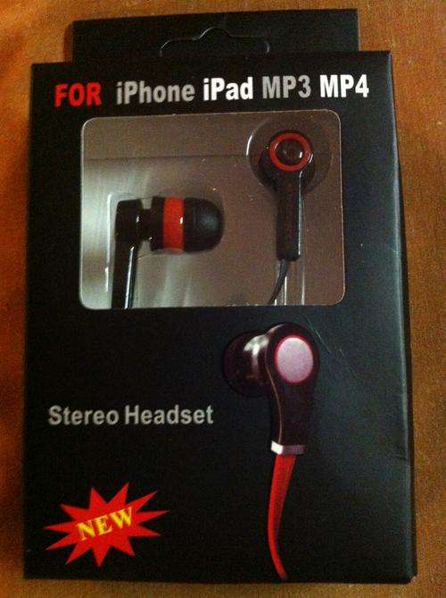 Stereo Headset - IPhone IPad MP3 MP4 **Black**