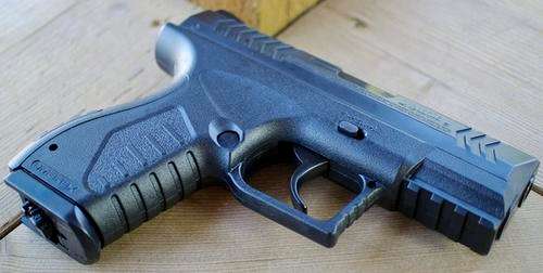 Brand New  Umarex  CO2 Pistol   **410Fps**