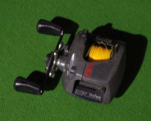 Daiwa BW2 Bait Caster Reel - Graphite Unitized Frame