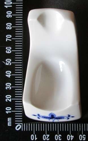 Royal Copenhagen Porcelain Smoking Pipe Stand Rest #5077