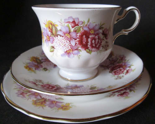 Queen Anne Trio Pattern 8629