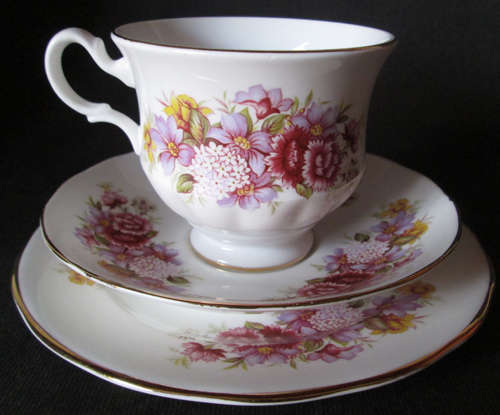 Queen Anne Trio Pattern 8629