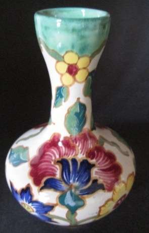 For G Creations Gouda Regina Vase 'Merida'