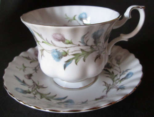 Royal Albert Duo 'Brigadoon'