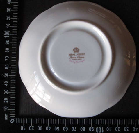 Royal Albert Saucer Lady Carlyle'