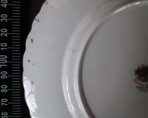 Royal Albert Plate 186mm width 'Old Country Roses'