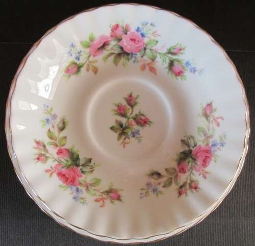 Royal Albert Trio 'Moss Rose'