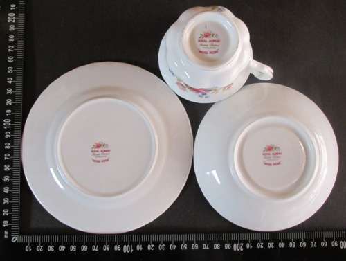 Royal Albert Trio 'Moss Rose'
