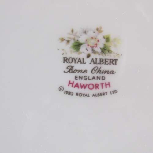 Royal Albert 2 Handled Cake Plate 'Haworth'