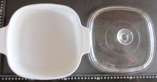 Corning Ware 'Country Cornflower' Dish with Lid A-2-B 2 Liter