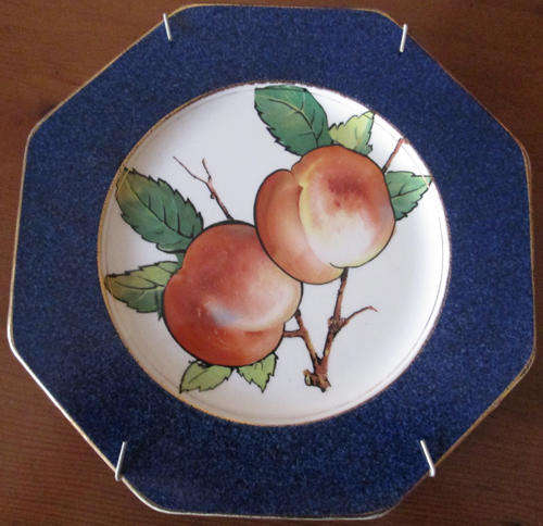 Wedgwood Wall Plate 'Apples painted on it' (2)