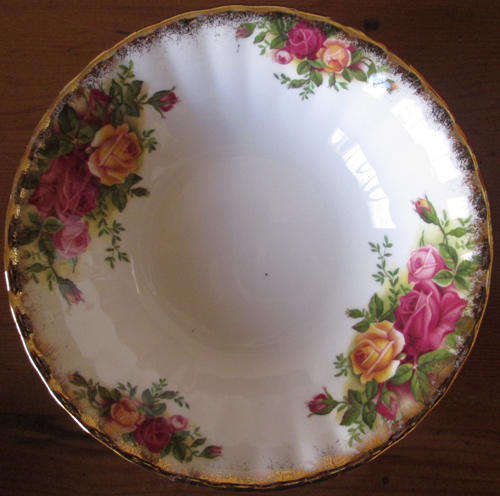 Royal Albert Dessert Bowl 'Old Country Rose'