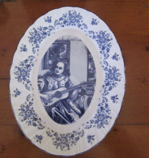Delft Special Limited Collectors Edition 'Lady Playing Mandolin'