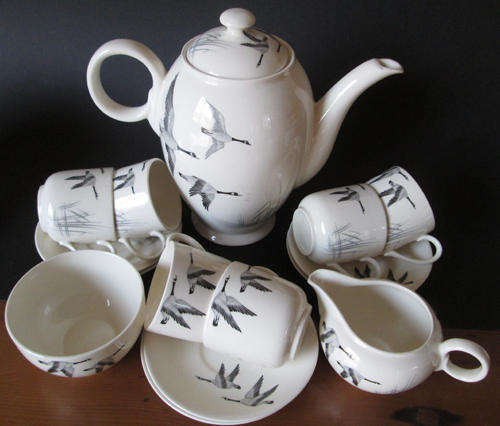 9 Piece Johnson Bros Coffee Set