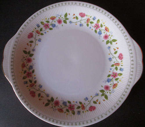 Paragon 2 Handled Cake Serving Plate 'Anastasia'