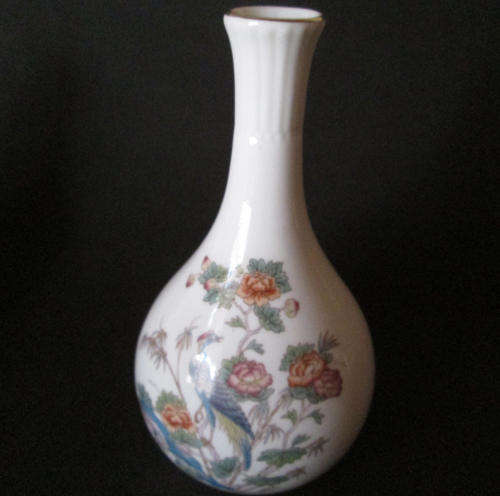Wedgwood Vase 'Kutani Crane'