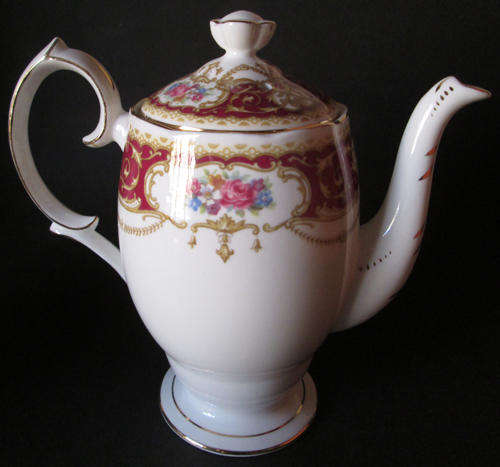 Queen Anne Coffeepot 'Regency'
