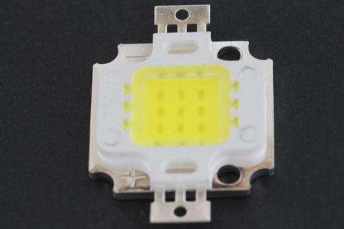 10W Led Chip Cool White 9-12V 900mA 24x40mil