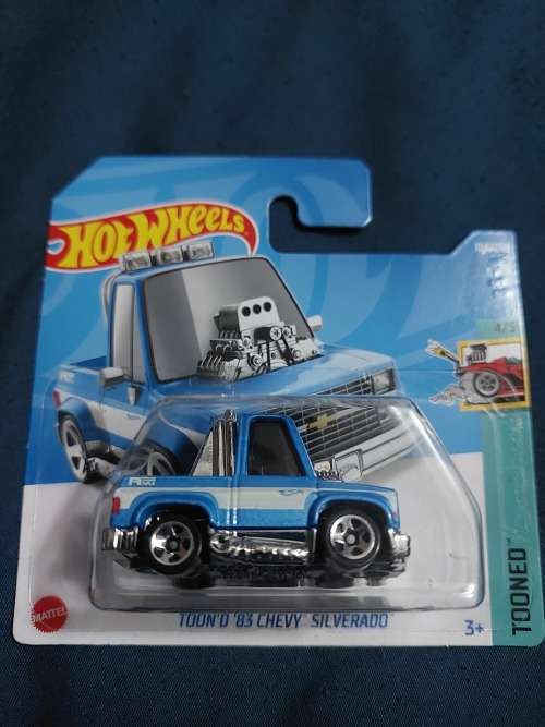 Tooned `83 Chevy Silverado