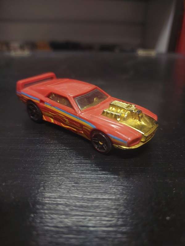 HOT WHEELS RIVITED