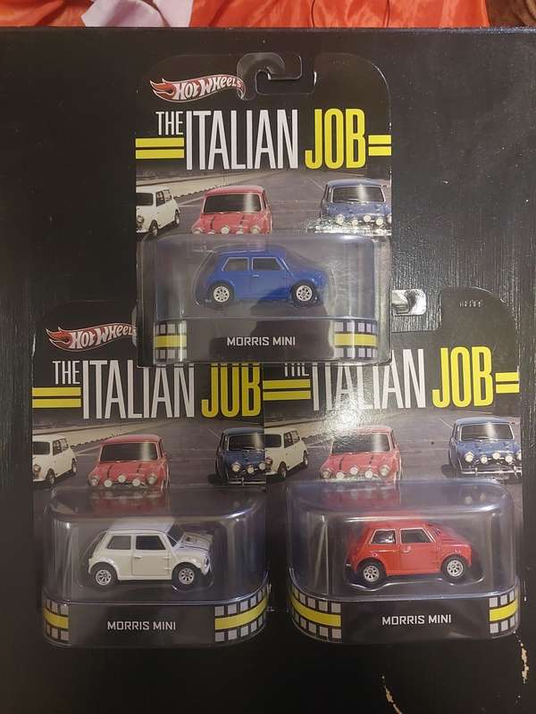 HOT WHEELS - RETRO - ITALIAN JOB - MORRIS MINI (SET OF 3) Real Riders