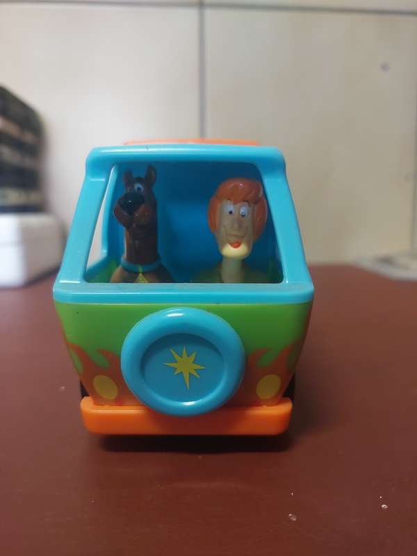 SCOOBY DOO MYSTERY MACHINE (plastic)