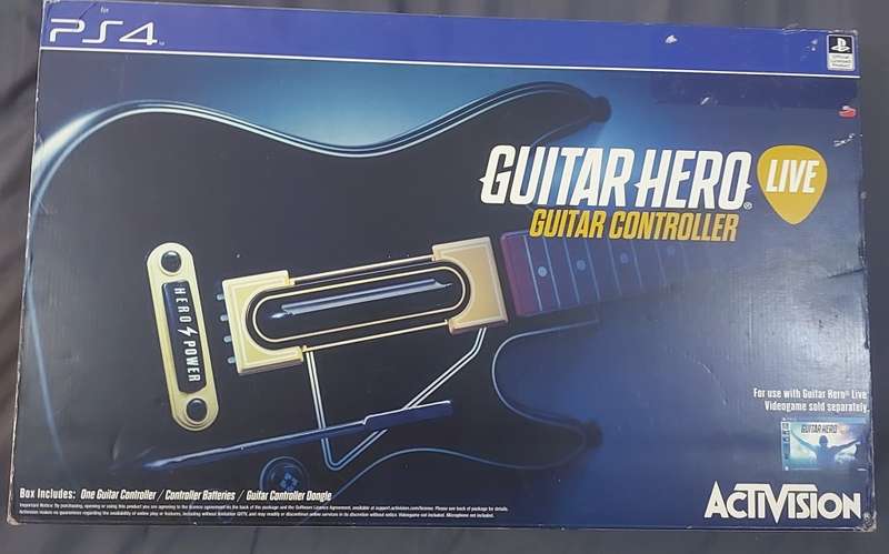 PS4 GUITAR HERO LIVE