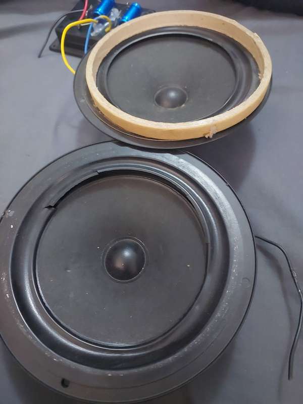 CAR SPEAKERS - WHARFEDALE