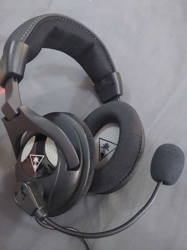 TURTLE BEACH PX24 HEADSET WITH MIC (works on Playstation, Xbox, PC, Mobile)