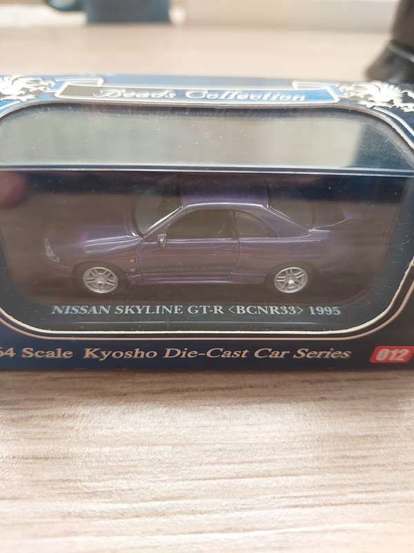 KYOSHO 1995 NISSAN SKYLINE GT-R (BCNR33)