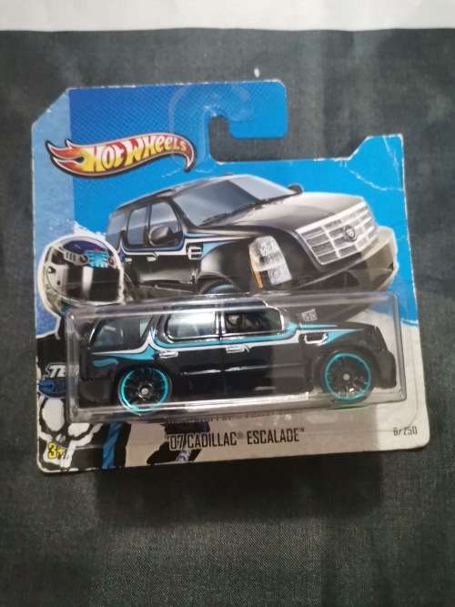 '07 Cadillac Escalade (2013)