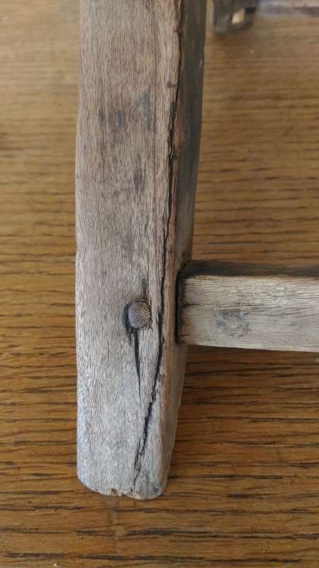 Voortrekker style riempje folding stool
