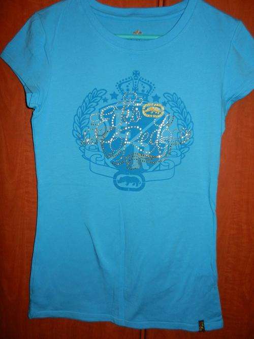 Ecko Red T Shirt  Size: Large  (Charity Sale) Excellent Condition